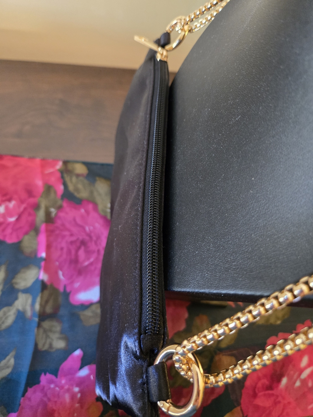 Classic Black Satin Shoulder Bag with Gold Chain Strap - Picture 3 of 4